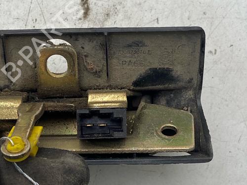 Used Tailgate lock Tailgate lock RENAULT LAGUNA I (B56_, 556_) 2.2 dT (B569) (113 hp) 40463247 40463247