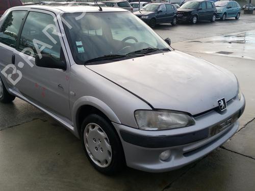 Used Windscreen washer tank PEUGEOT 106 II (1A_, 1C_) 1.4 i (75 hp) 27127499