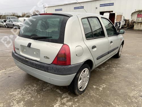 Used Rear axle Rear axle RENAULT CLIO II (BB_, CB_) 1.6 (B/CB0D, BB00) (90 hp) 32121567 32121567