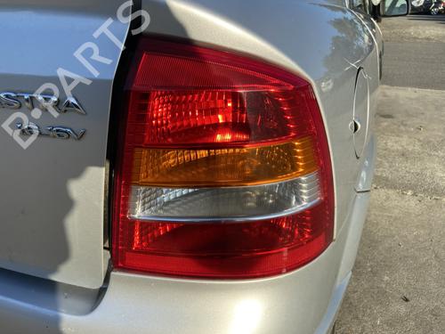 Używane Lampa tylna prawa OPEL ASTRA G Hatchback (T98) 1.6 16V (F08, F48) (101 hp) 29605145