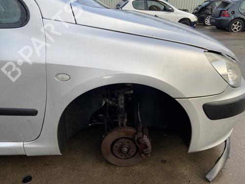 Forskærm Højre PEUGEOT 307 (3A/C) 2.0 HDi 110 (107 hp) 30849065