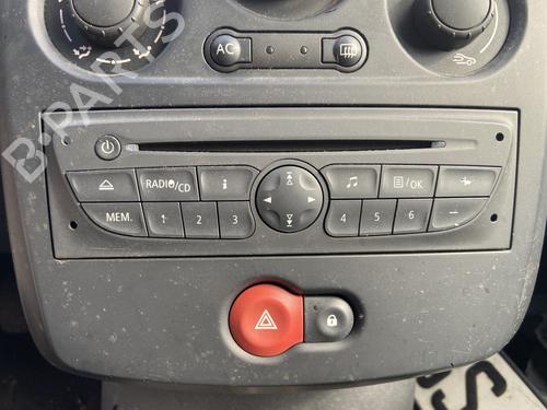 radio-renault-clio-iii-br01-cr01-2005-2006-2007-2008-2009-2010-2011-2012-2013-2014-32864827 main image