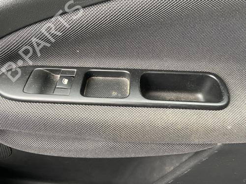 Used Right front window switch Right front window switch 38926283 38926283