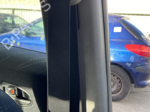 Used Front left seatbelt TOYOTA YARIS (_P9_) 1.4 D-4D (NLP90_, NLP90R) (90 hp) 31953413