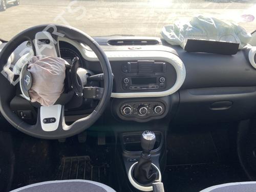 Handskerum Handskerum RENAULT TWINGO III (BCM_, BCA_) 1.0 SCe 75 (73 hp) 33849695 33849695