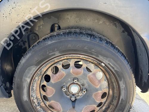 rim-citroen-c4-cactus-2014-38955777 main image