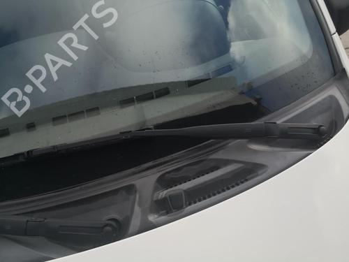 Used Front windshield wiper arm FIAT PANDA (169_) 1.1 (169.AXA1A) (54 hp) 27132986