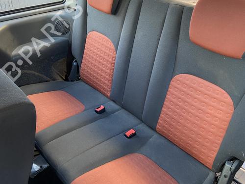 Siège arrière (3ème rangée) FIAT DOBLO Box Body/MPV (223_) 1.3 D Multijet (75 hp) 32121499