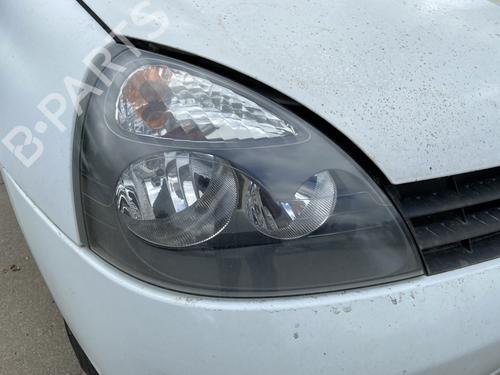 Phare droit RENAULT CLIO II (BB_, CB_) 1.5 dCi (B/C2J) (68 hp) 28277344