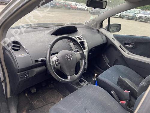 Left front window switch TOYOTA YARIS (_P9_) 1.4 D-4D (NLP90_, NLP90R) | BP27112503I27  - Image 6