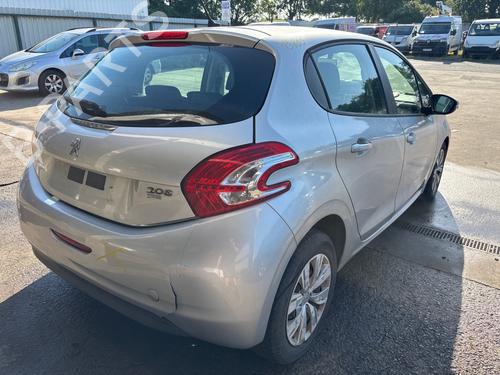 Bagaksel Bagaksel PEUGEOT 208 I (CA_, CC_) 1.6 HDi (92 hp) 36093023 36093023