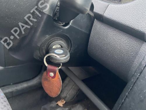 Used Ignition barrel VW POLO IV (9N_, 9A_) 1.2 12V (64 hp) 30689890