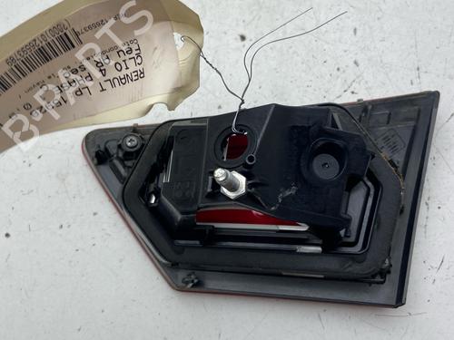 Venstre baglygte bagklap Venstre baglygte bagklap RENAULT CLIO IV (BH_) 0.9 TCe 90 (BHNF, BHMA, BHMH, BHJK, BHJR) (90 hp) 36954463 36954463