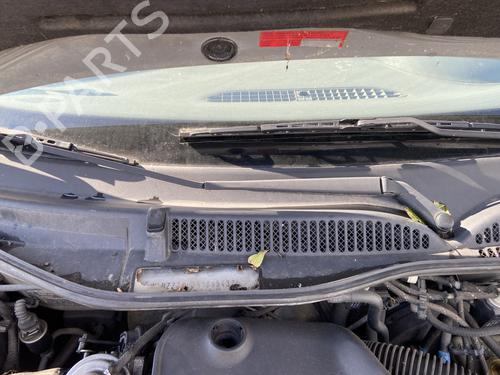 Used Front windshield wiper arm AUDI A3 (8L1) 1.9 TDI (110 hp) 29260991