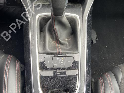 Used Gear lever PEUGEOT 308 II (LB_, LP_, LW_, LH_, L3_) 1.6 BlueHDi 120 (120 hp) 31858937