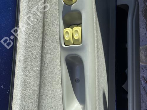 Used Left front window switch RENAULT TWINGO I (C06_) 1.2 (C066, C068) (58 hp) 30610696