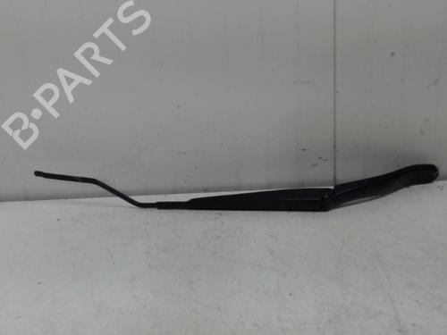 Used Front windshield wiper arm RENAULT MEGANE IV Grandtour (K9A/M/N_) 1.5 dCi 110 (110 hp) 27117474
