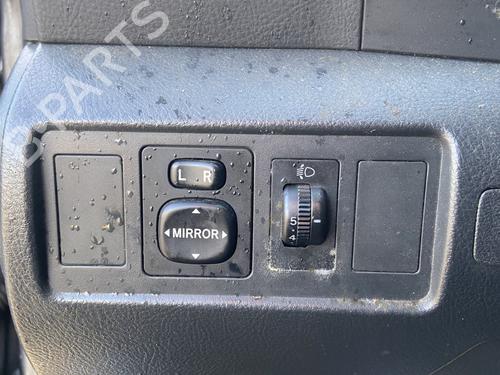 Used Mirror switch TOYOTA COROLLA Verso (ZER_, ZZE12_, R1_) 2.2 D-4D (AUR10_, AUR10R) (177 hp) 32471482
