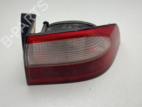 Høyre baklys RENAULT LAGUNA II (BG0/1_) 1.8 16V (BG04, BG0B, BG0C, BG0V) (117 hp) 27144913