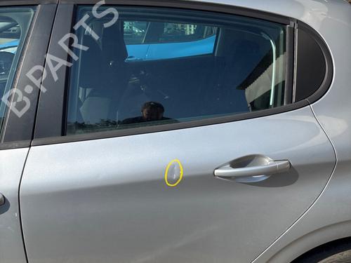 Gummiliste Gummiliste PEUGEOT 208 I (CA_, CC_) 1.6 HDi (92 hp) 36093037 36093037