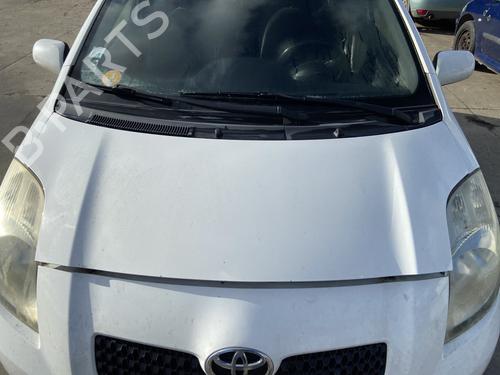 Used Hood TOYOTA YARIS (_P9_) 1.4 D-4D (NLP90_, NLP90R) (90 hp) 31950928