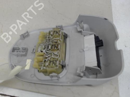 Luz interior Luz interior PEUGEOT 5008 (0U_, 0E_) 1.6 HDi (112 hp) 27118305 27118305