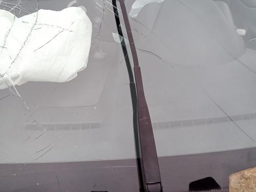 Used Front windshield wiper arm FORD KA (RU8) 1.2 (69 hp) 27101399