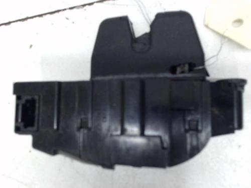 Used Tailgate lock PEUGEOT 308 I (4A_, 4C_) 1.6 HDi (109 hp) 27118442