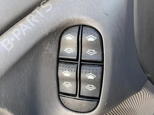 Used Left front window switch FORD FOCUS I (DAW, DBW) 2.0 16V (131 hp) 31944123