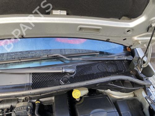 Used Front wiper motor PEUGEOT 1007 (KM_) 1.4 (75 hp) 30615635