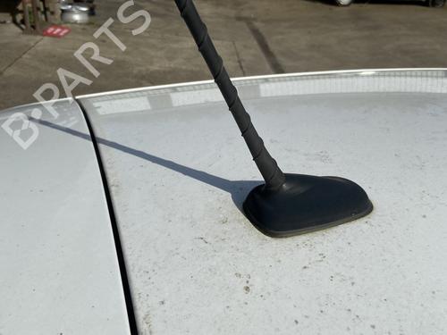Antenne/Base VW POLO V (6R1, 6C1) 1.4 TDI (90 hp) 32476483