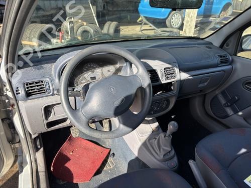 Used Dashboard Dashboard RENAULT CLIO II (BB_, CB_) 1.2 (BB0A, BB0F, BB10, BB1K, BB28, BB2D, BB2H, CB0A,... (58 hp) 40497736 40497736