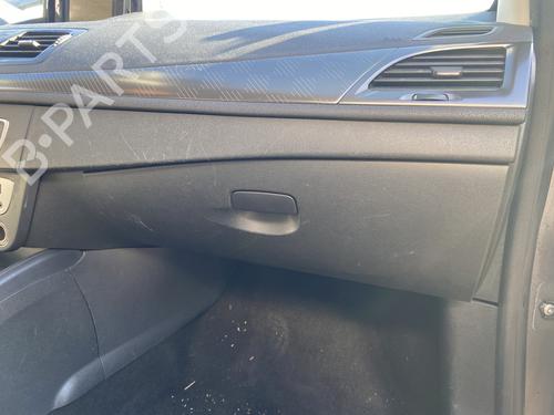 Used Glove box RENAULT MEGANE III Hatchback (BZ0/1_, B3_) 1.5 dCi (BZ0C) (90 hp) 32452329