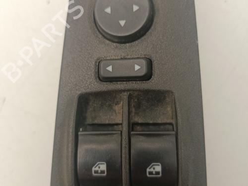 Used Left front window switch Left front window switch FIAT GRANDE PUNTO (199_) 1.2 (65 hp) 27144346 27144346