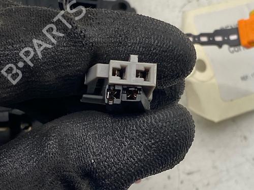 Etoupille airbag Etoupille airbag RENAULT CLIO II (BB_, CB_) 1.2 16V (BB05, BB0W, BB11, BB27, BB2T, BB2U, BB2V, CB05,... (75 hp) 39931895 39931895