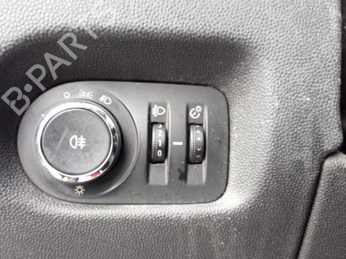 Used Headlight switch OPEL CORSA D (S07) 1.3 CDTI (L08, L68) (75 hp) 27100531