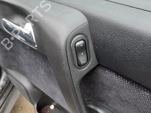 Used Right front window switch OPEL ASTRA G Hatchback (T98) 1.4 16V (F08, F48) (90 hp) 27120930