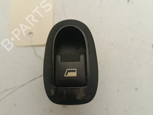 Used Right front window switch Right front window switch PEUGEOT 1007 (KM_) 1.4 (75 hp) 33315650 33315650