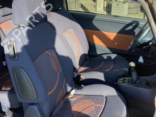 Right headlight PEUGEOT 1007 (KM_) 1.4 | BP33570227C29 - Image 2