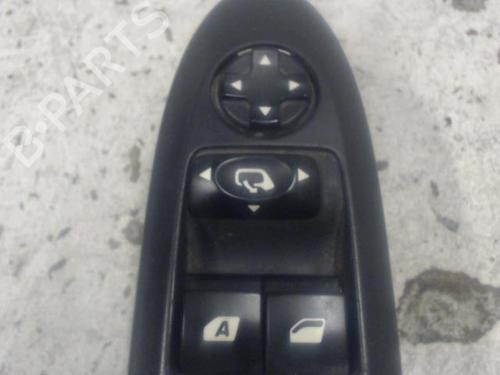 Used Left front window switch Left front window switch CITROËN DS3 (SA_) 1.6 HDi 110 (112 hp) 27134570 27134570