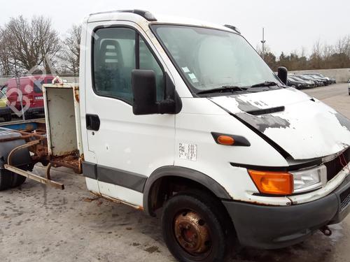 Used Parts IVECO DAILY III Platform/Chassis  35 S 11,35 C 11 (A2FC13AA, A6FBU4AB, A2NB14A1, A2ND13A1,...  2909851