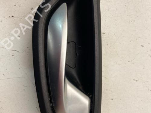 Used Front right interior door handle Front right interior door handle RENAULT MEGANE IV Hatchback (B9A/M/N_) 1.5 Blue dCi 115 (B9A6) (116 hp) 29847558 29847558