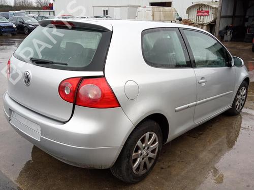 Achteras VW GOLF V (1K1) 2.0 TDI (170 hp) 32121372