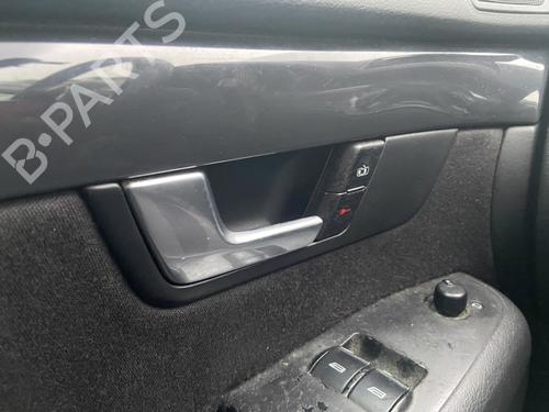 BP32359195I13 main image