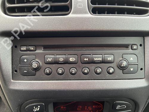 Used Radio PEUGEOT 206 SW (2E/K) 2.0 HDi (90 hp) 27105367