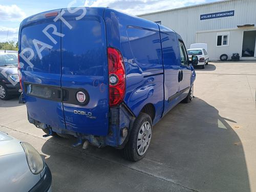 Used Rear axle FIAT DOBLO Cargo (263_) 1.6 D Multijet (263WXD1B, 263WXR1B, 263WXX1B, 263ZXD1B,... (105 hp) 32121702