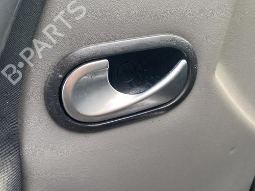 Used Front left interior door handle RENAULT GRAND SCÉNIC II (JM0/1_) 2.0 (135 hp) 29157933