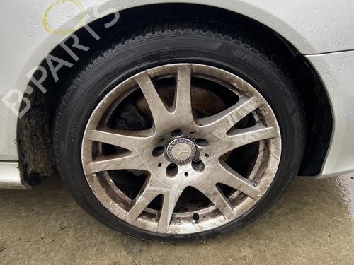 Used Right front brake caliper MERCEDES-BENZ CLK (C209) CLK 270 CDI (209.316) (170 hp) 28473907