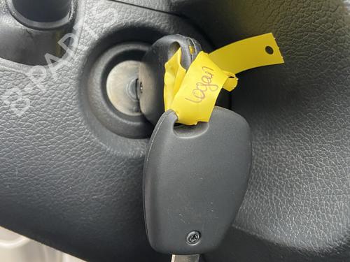 Clé de contact DACIA LOGAN MCV (KS_) 1.5 dCi (KS0W) (86 hp) 32173486