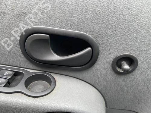 Used Front left interior door handle RENAULT MODUS / GRAND MODUS (F/JP0_) 1.2 16V (JP0W) (101 hp) 31148985